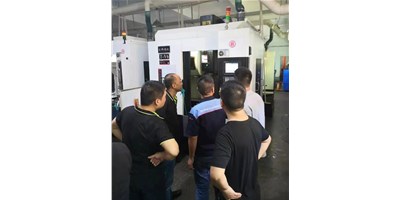 尊龙凯时年终保养活动顺利开展，保证机床高效运转